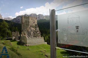 Nel cuore delle Dolomiti, a Livinallongo del Col di Lana (BL), recentemente restaurato e sede di un museo.  © Dario Ganz.
