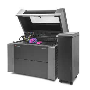 Stratasys Objet500 Connex3, la prima stampante 3D ad abbinare l'uso del colore alla stampa 3D multi-materiale.  